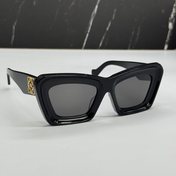 NEW LOEWE LW40145F 01A WOMEN SUNGLASSES BLACK CAT EYE LOEWE EYEWEAR LW40145I 01A - Picture 5 of 10